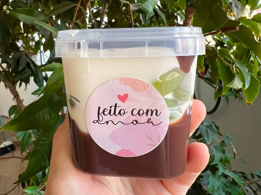 Cremoso de uva no pote